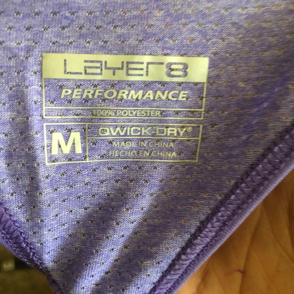 Workout top - Picture 4 of 4